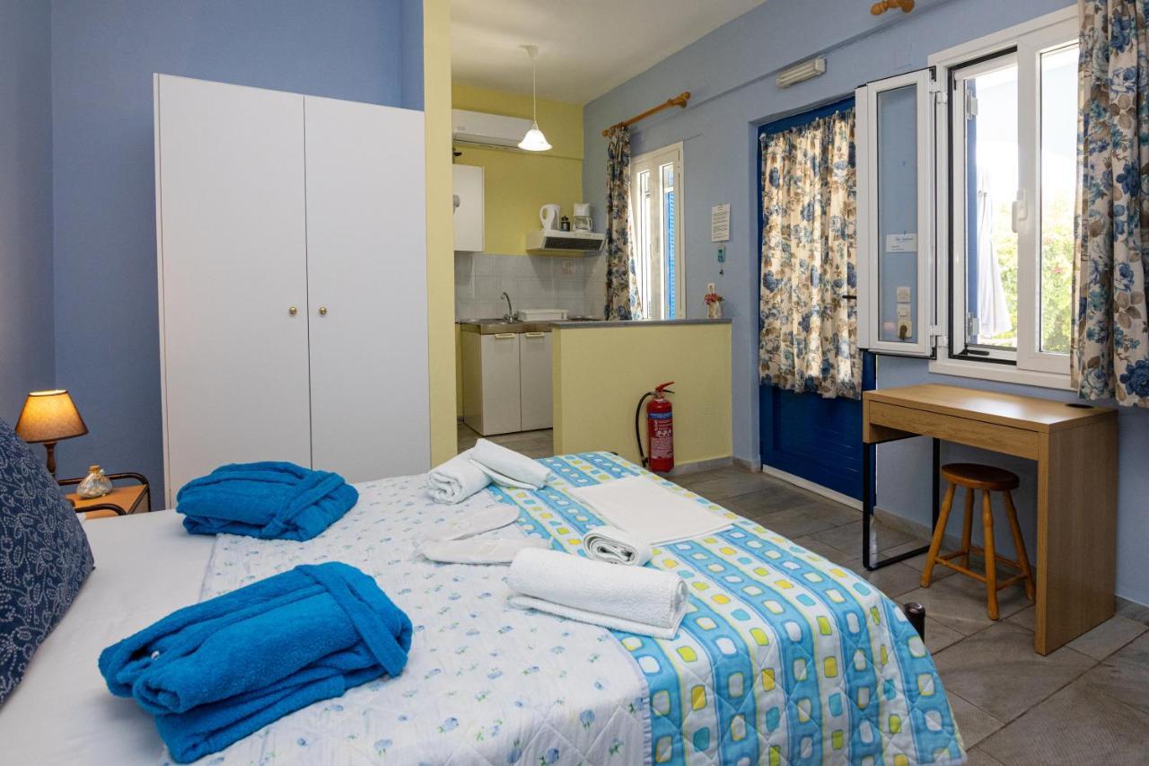 Irini Studios In Tinos อาจิออส ไอออนนิส ภายนอก รูปภาพ