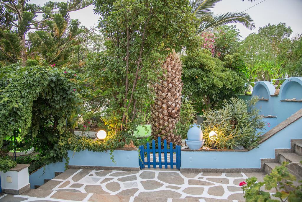Irini Studios In Tinos อาจิออส ไอออนนิส ภายนอก รูปภาพ